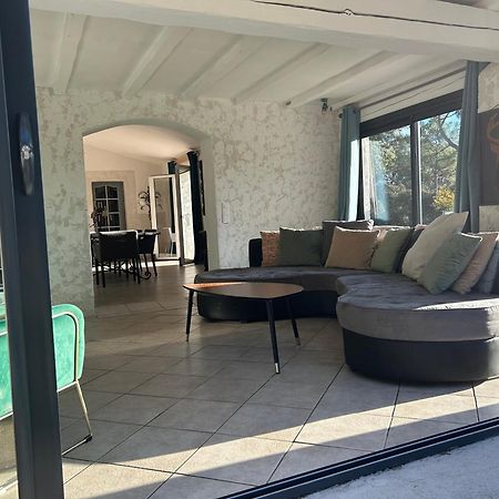 Residence Gabrielle Le Cannet Des Maures Exterior photo
