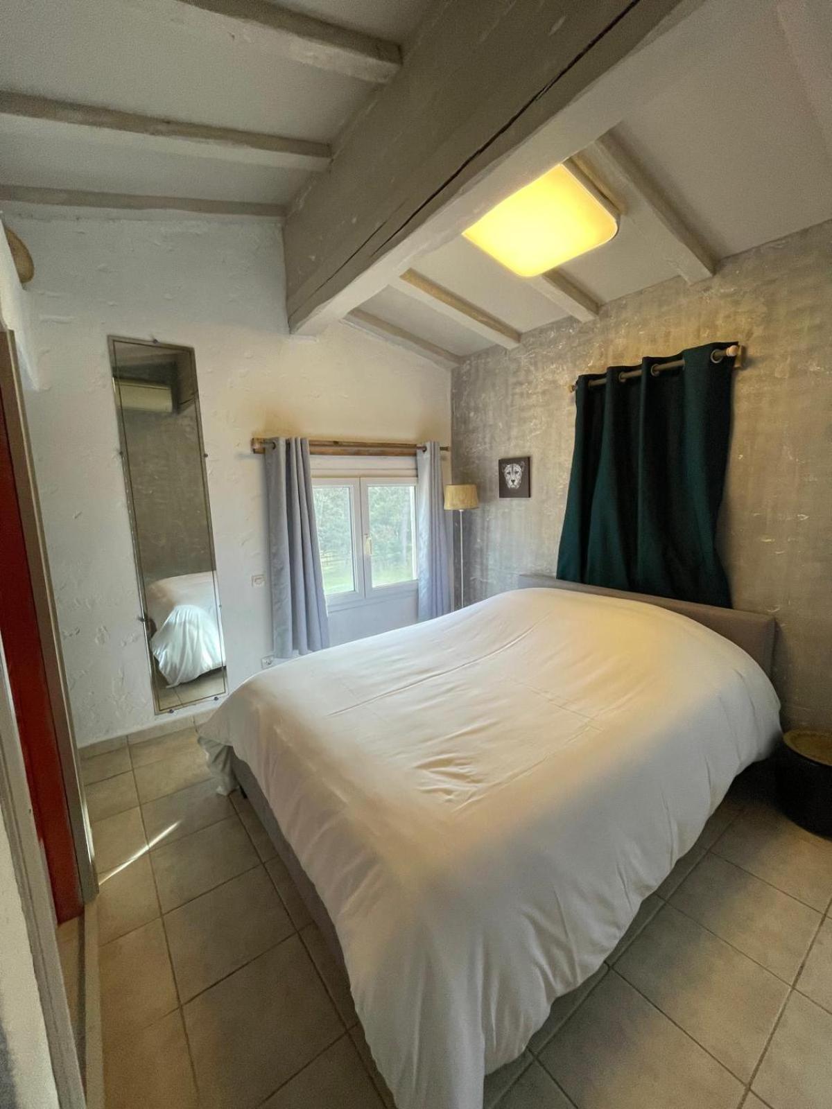 Residence Gabrielle Le Cannet Des Maures Exterior photo