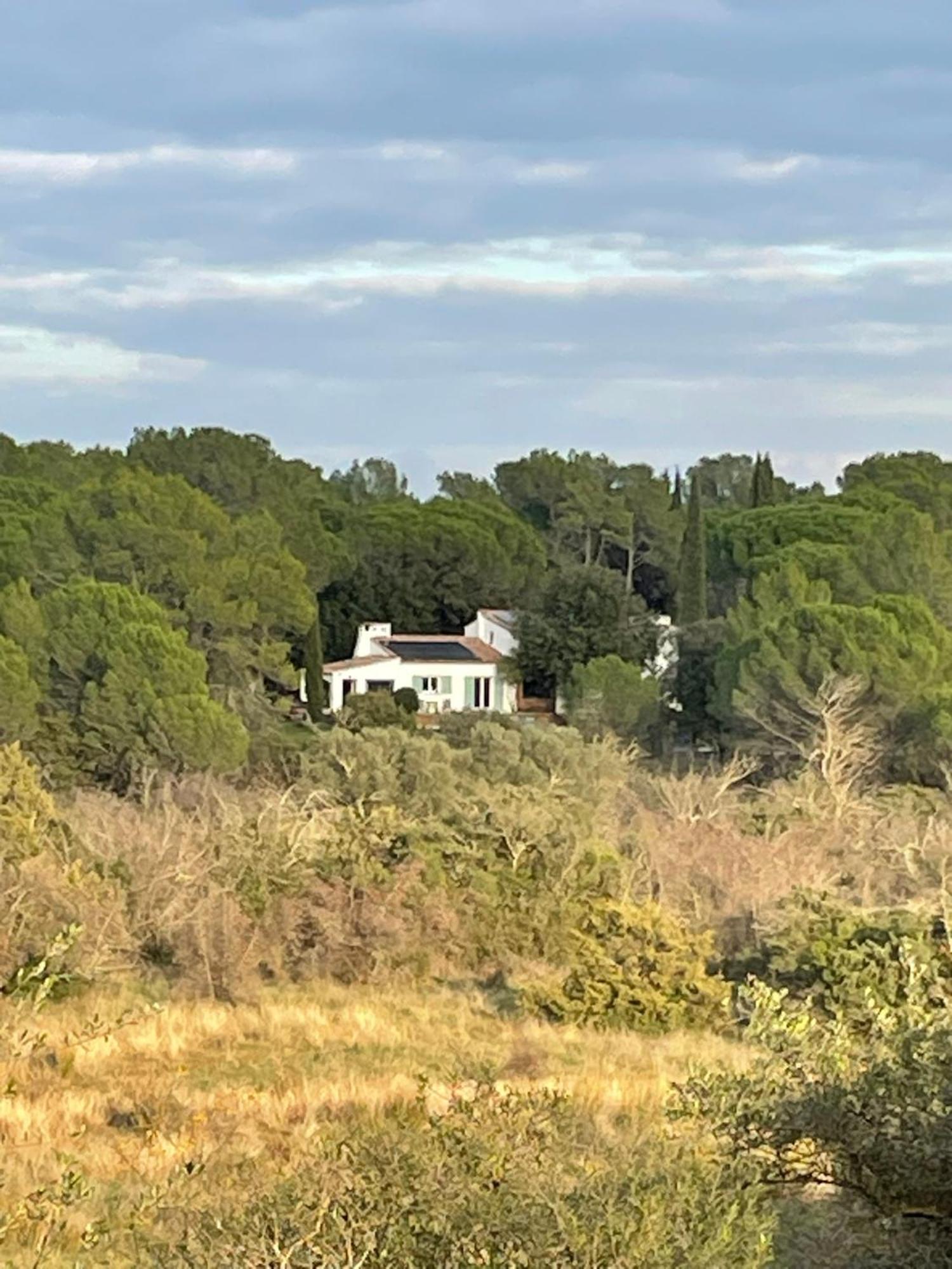 Residence Gabrielle Le Cannet Des Maures Exterior photo