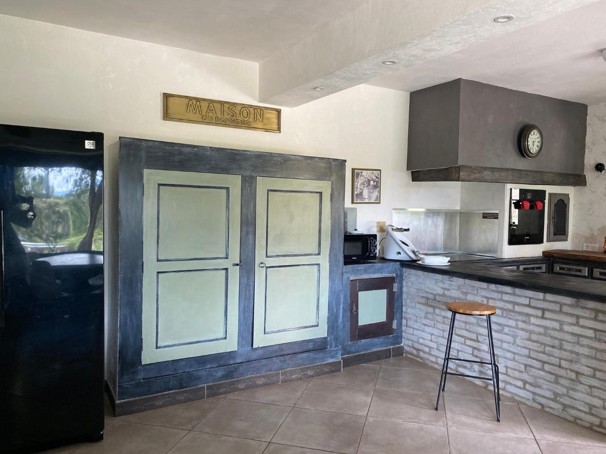 Residence Gabrielle Le Cannet Des Maures Exterior photo